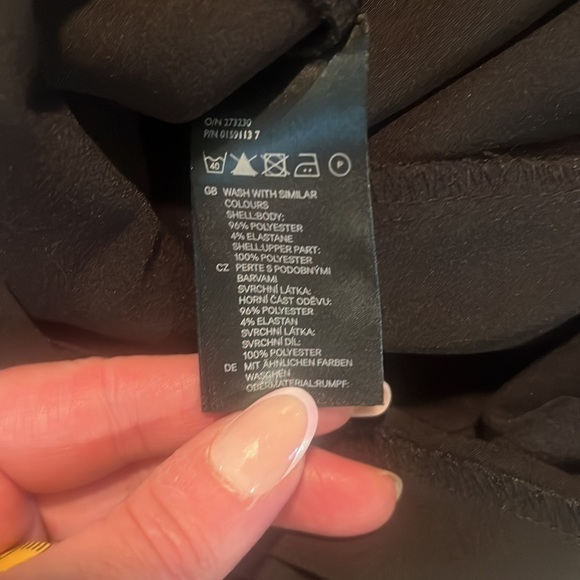 H&M Exposed Zipper Black Dress With Mesh Sheer Detailing Size 8 EUC - Picture 9 of 9